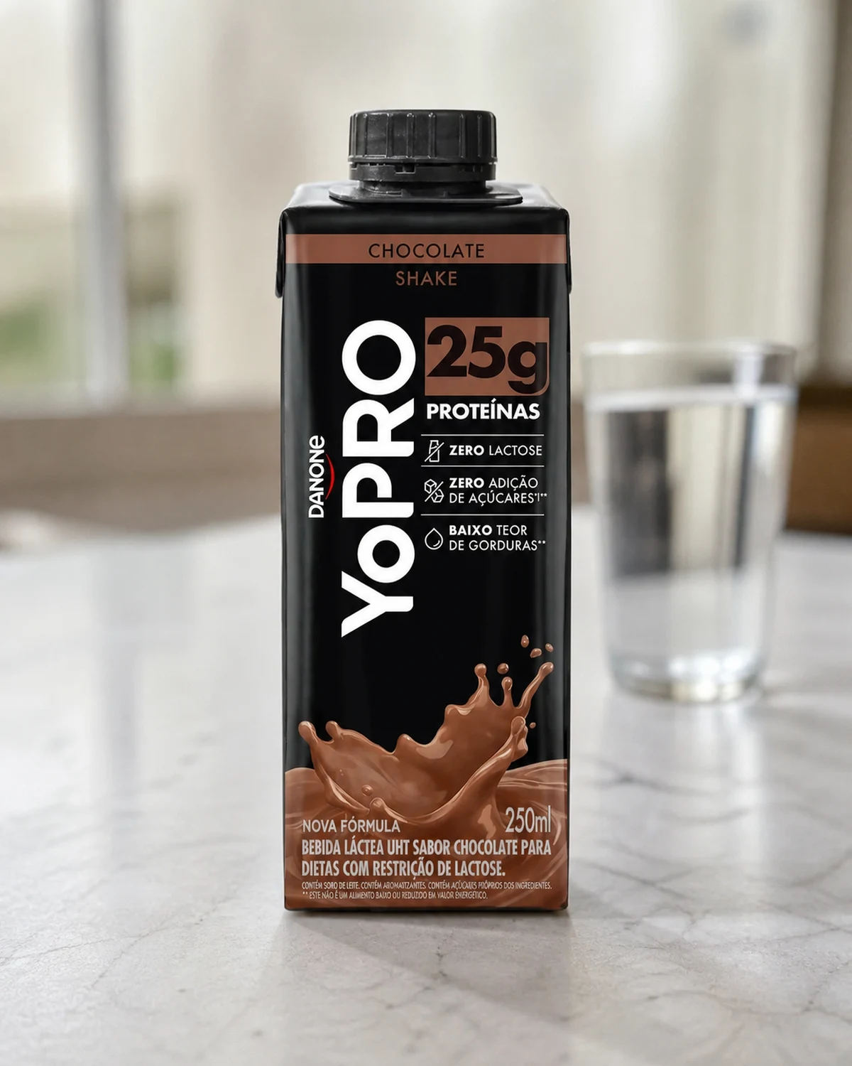 YoPRO bebida láctea UHT sabor chocolate com 25 g de proteínas, 250 ml