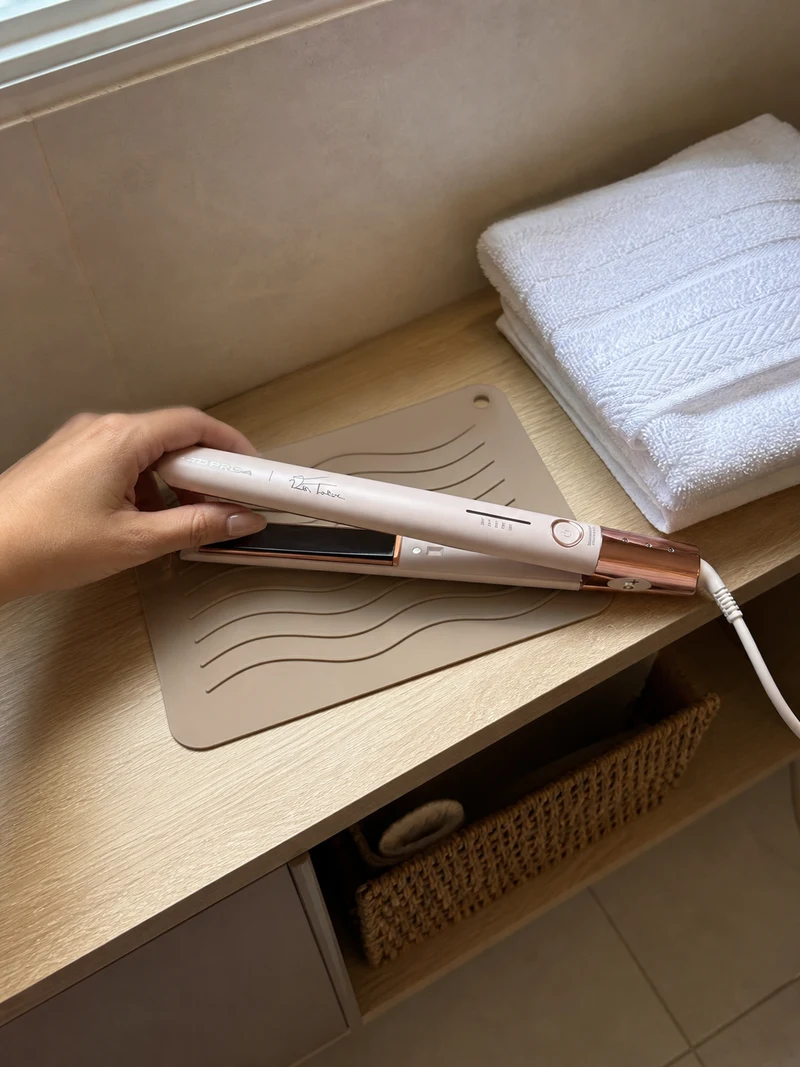 Britânia Prancha Britânia Viih Tube BPR04 Titanium 230°C Bivolt