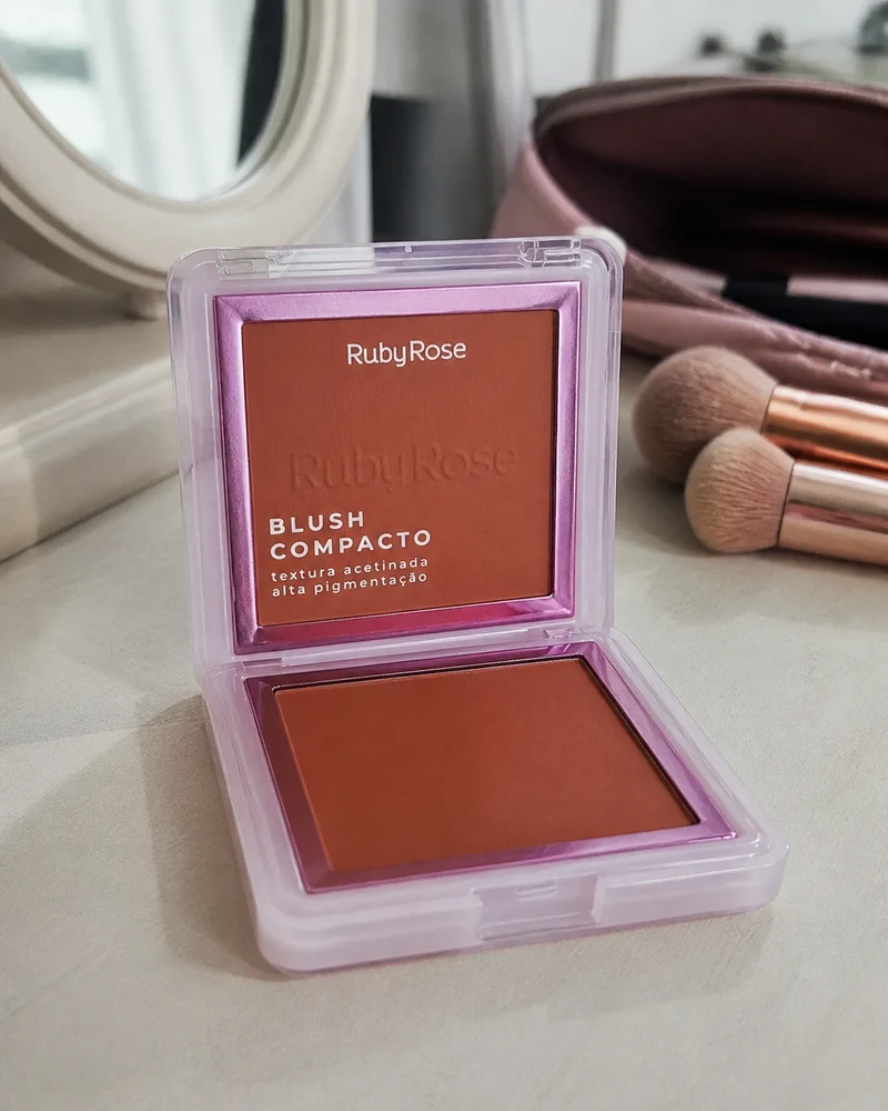 Ruby Rose Blush Compacto textura acetinada cor BL30